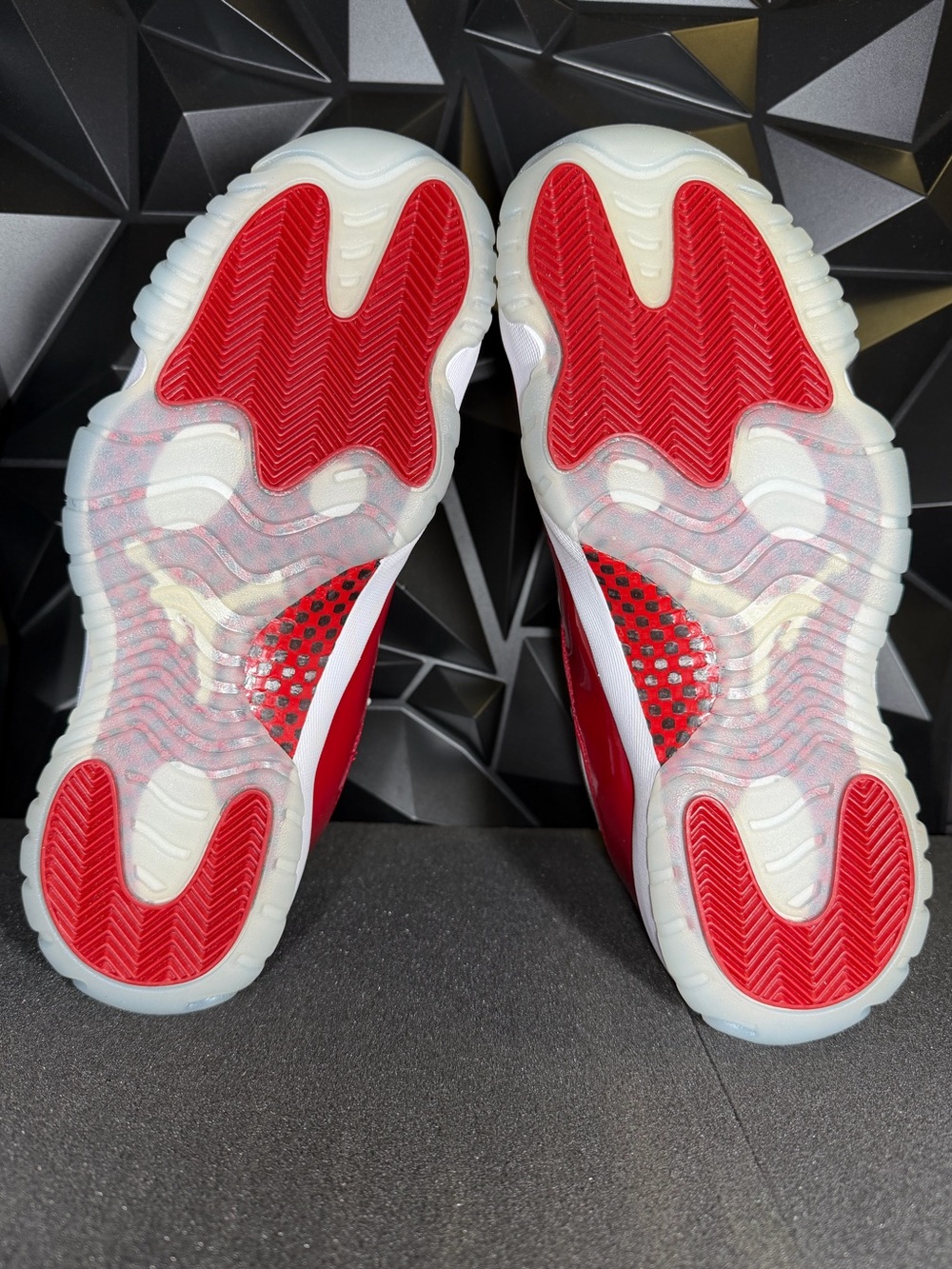 Jordan Retro 11 - Picture 5 of 9